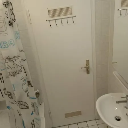 Up To 8! New, Modern, Near City, Messe And Airport Appartement *
